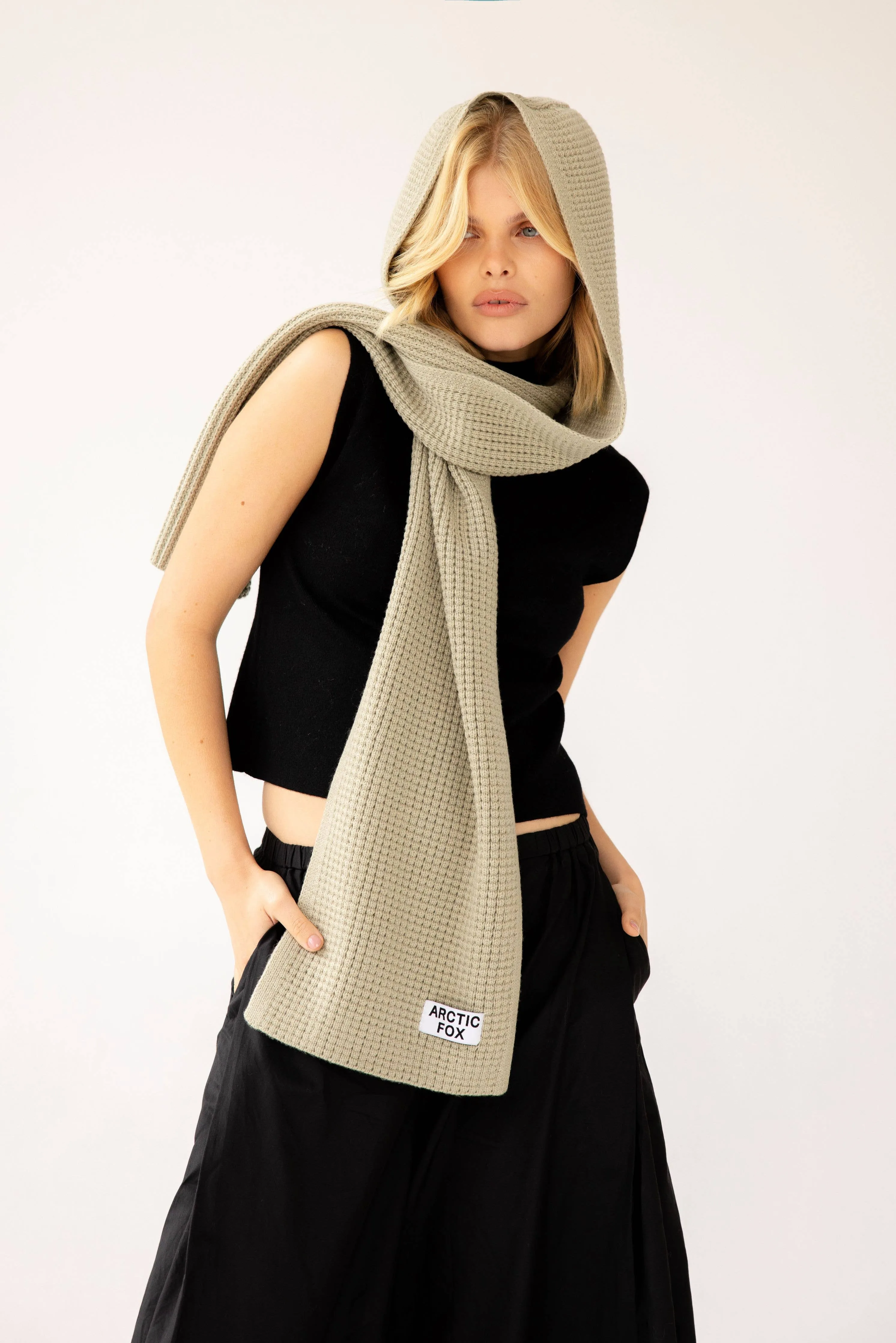 ARCTIC FOX & CO. - The Recycled Bottle Hooded Scarf - Arctic Grey - AW24