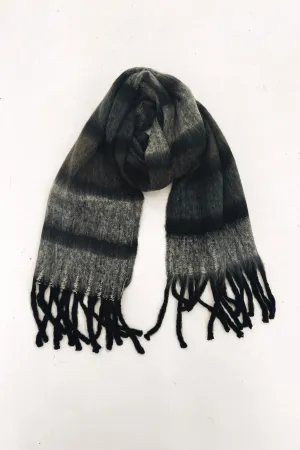 Derek Scarf Black