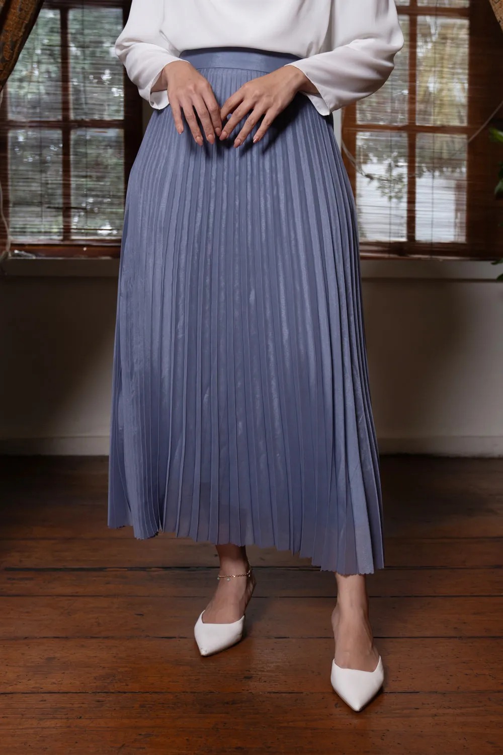 Elle Pleated Skirt Infinity