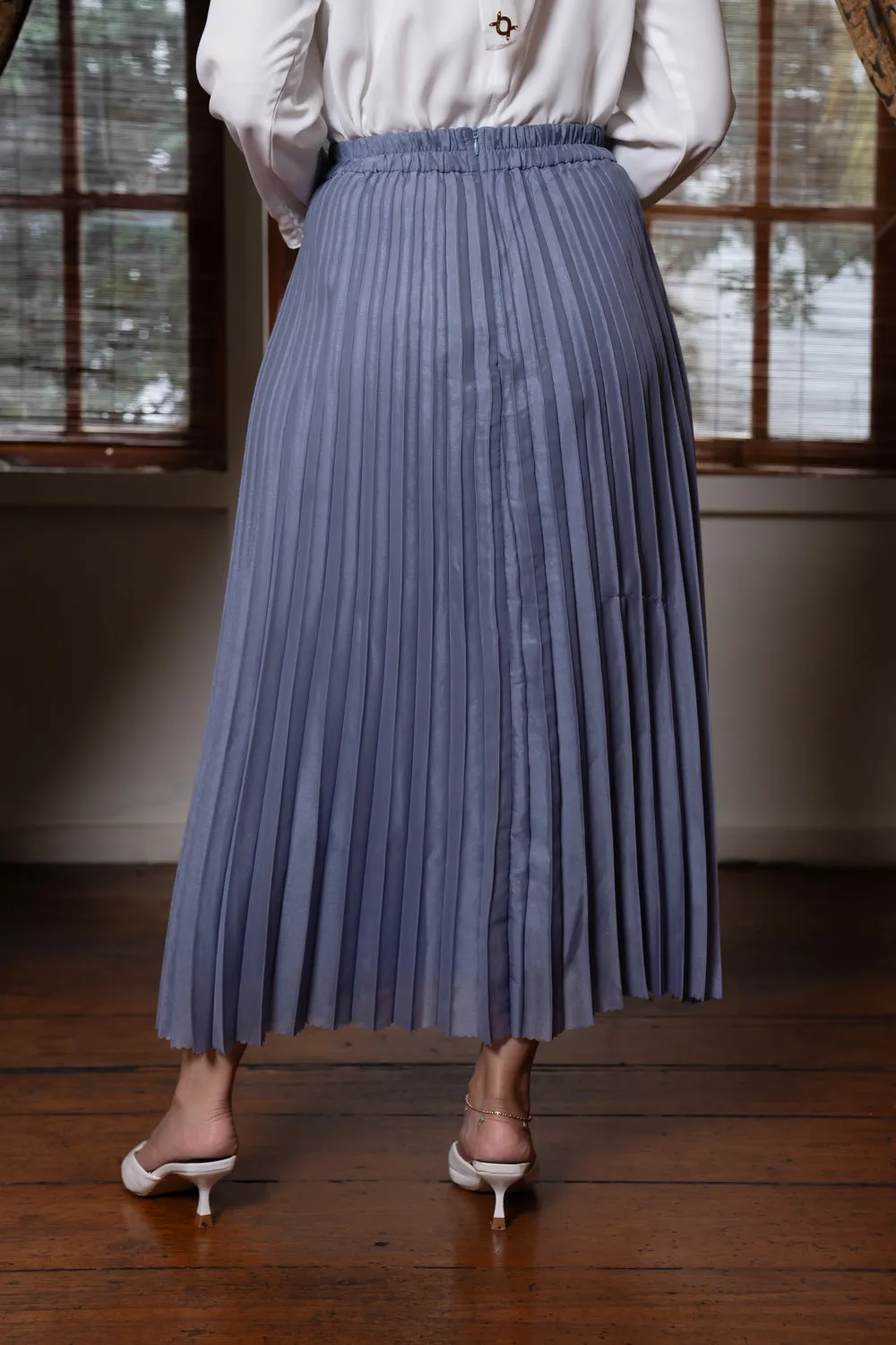 Elle Pleated Skirt Infinity