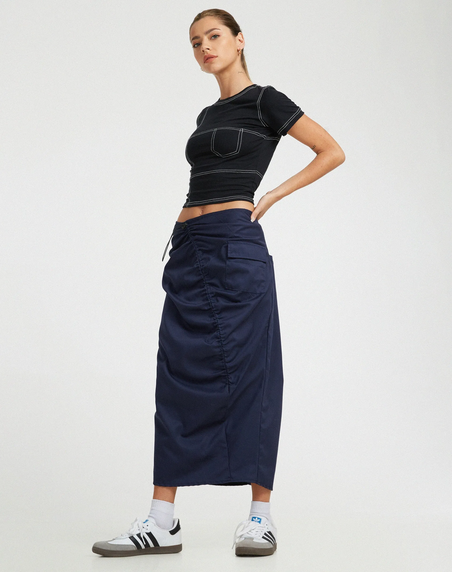 Enore Midi Skirt in Navy