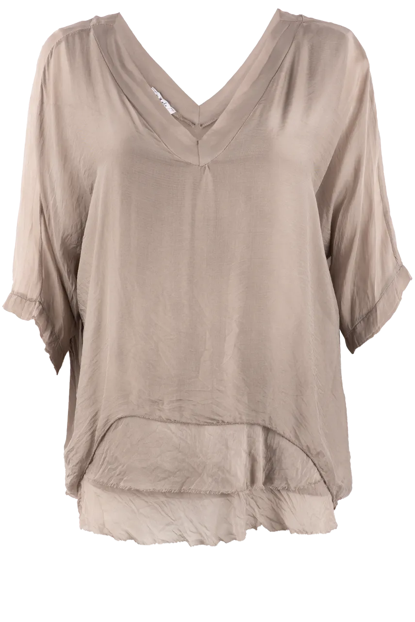 Gigi V-Neck 3/4 Sleeve Top