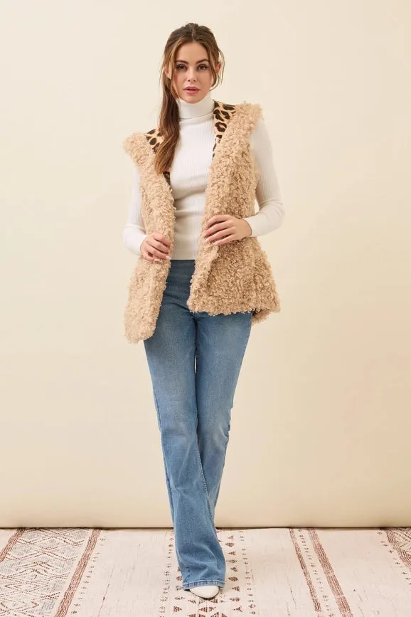 Mae Curly Fur Hooded Vest BEIGE