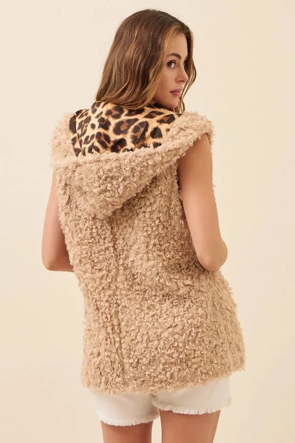 Mae Curly Fur Hooded Vest BEIGE