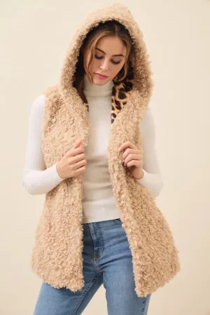 Mae Curly Fur Hooded Vest BEIGE