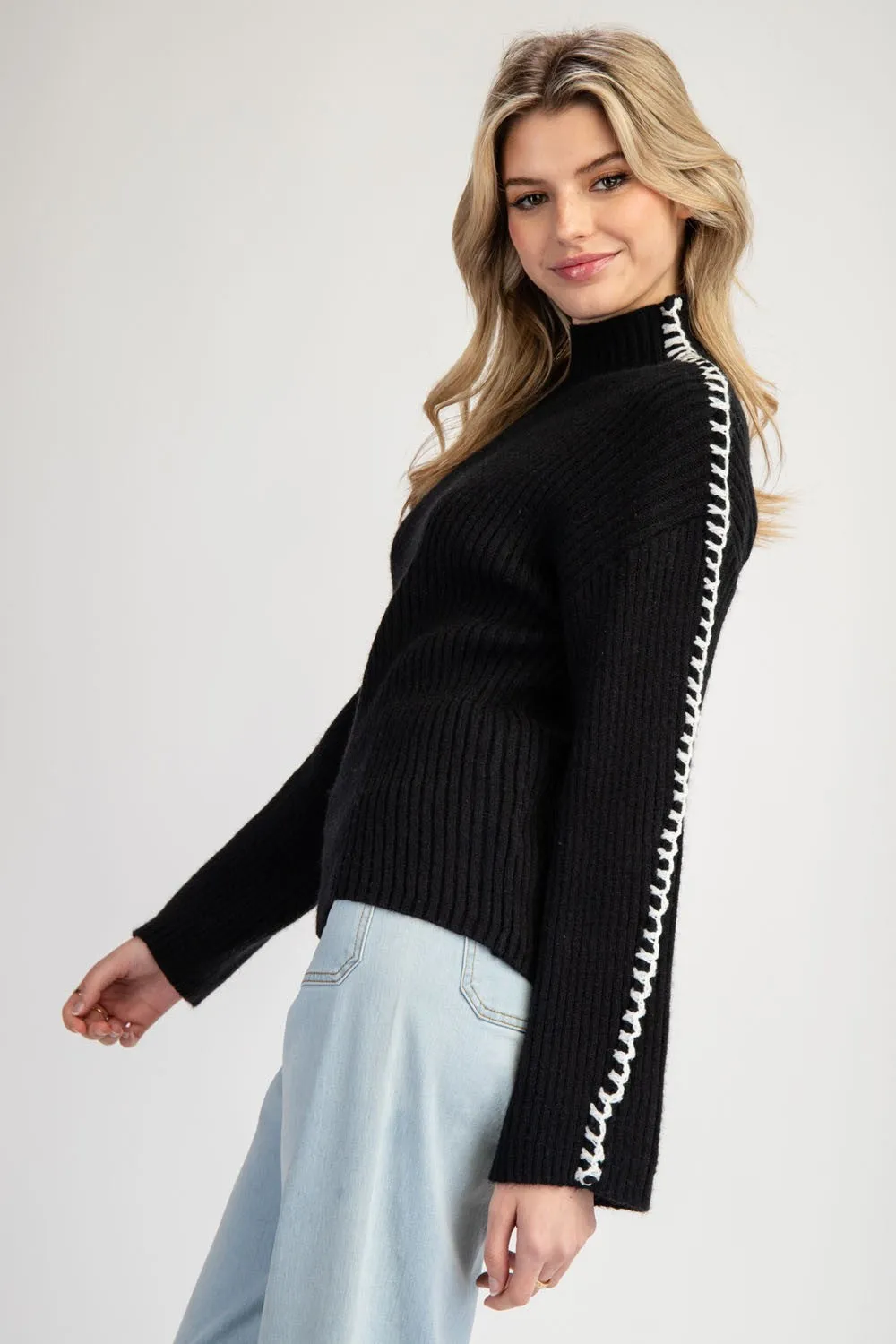 STITCH POINT MOCK NECK SWEATER